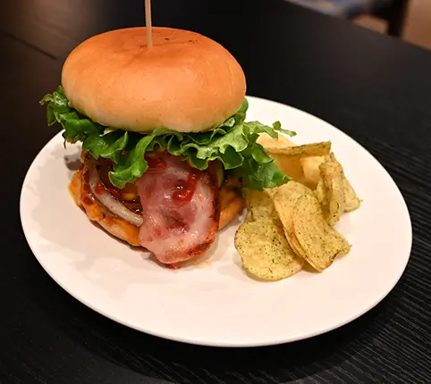 飲食事業